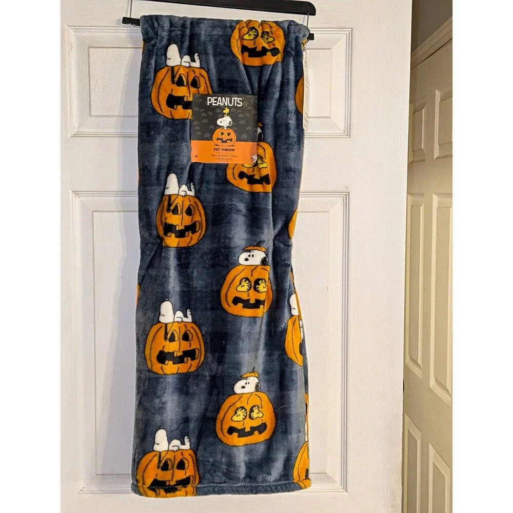 VIRAL Berkshire Blanket Halloween Snoopy Woodstock Peanuts Throw Blanket 60x70